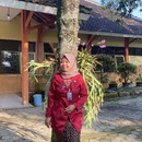 Emi Yuniarti