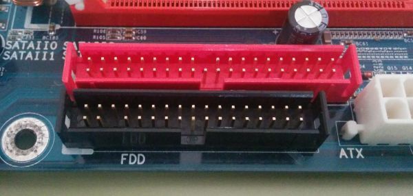 Aprende a identificar los LEDS de tu placa base y comprender qué significan  - Nfortec