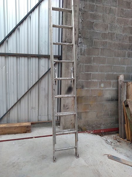Ángulo en que se debe posicionar una escalera para trabajo