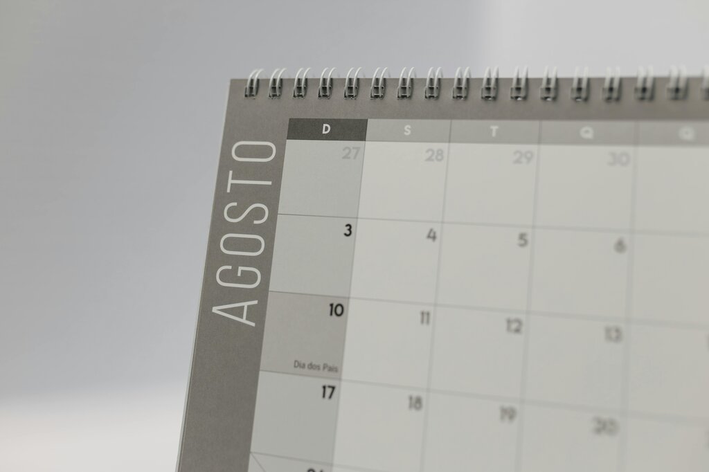 ¿ 七月 =  Agosto?