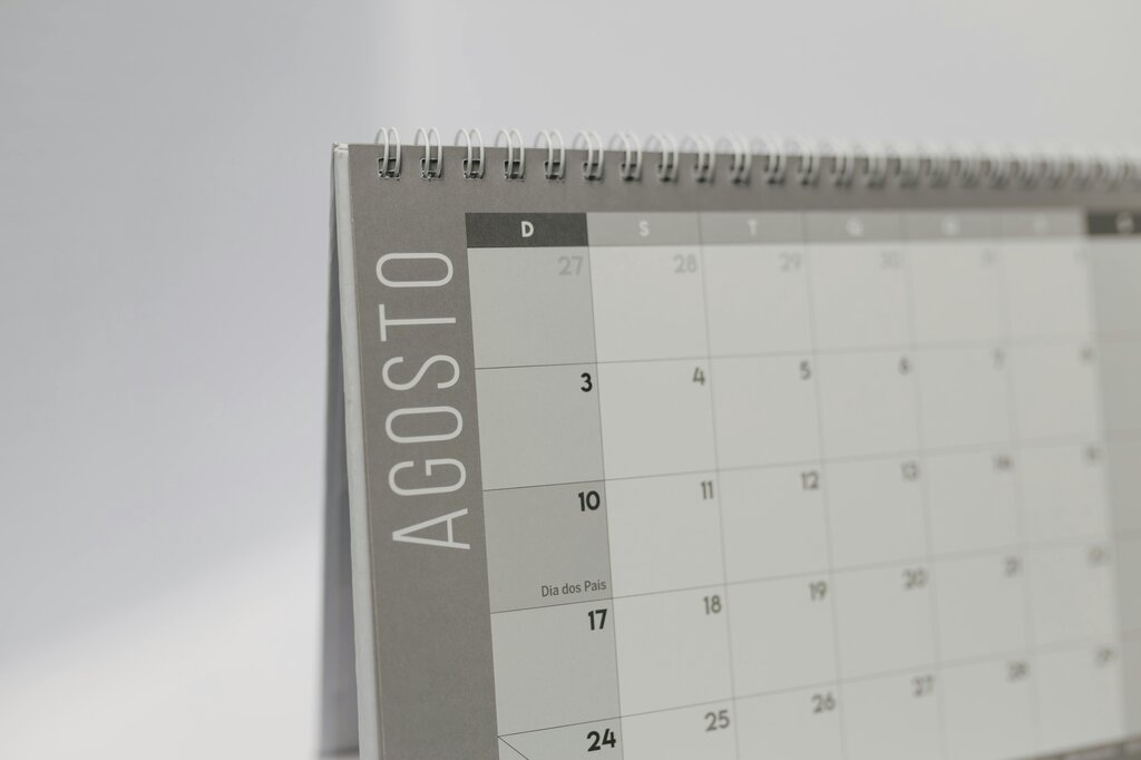 ¿ 八月  =  Agosto ?