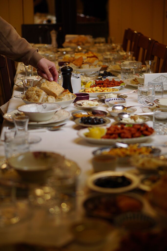 Have dinner