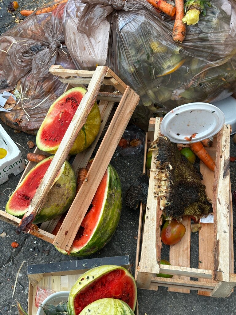 Porque producen basura.