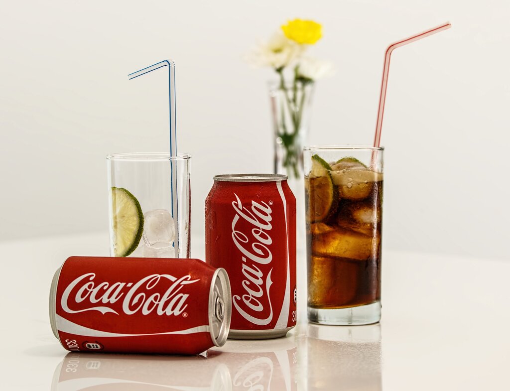 WHICH OF THE FOLLOWING IS SOMETIMES USED WITH A 'BEVERAGE'? 