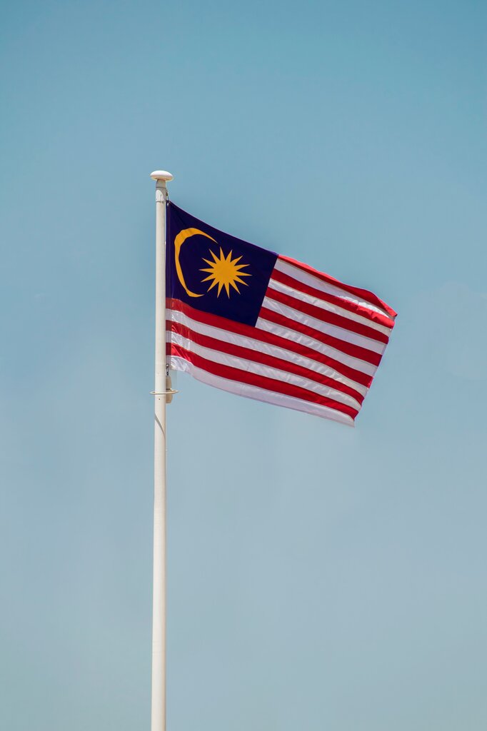 Apakah maksud warna merah pada bendera ini