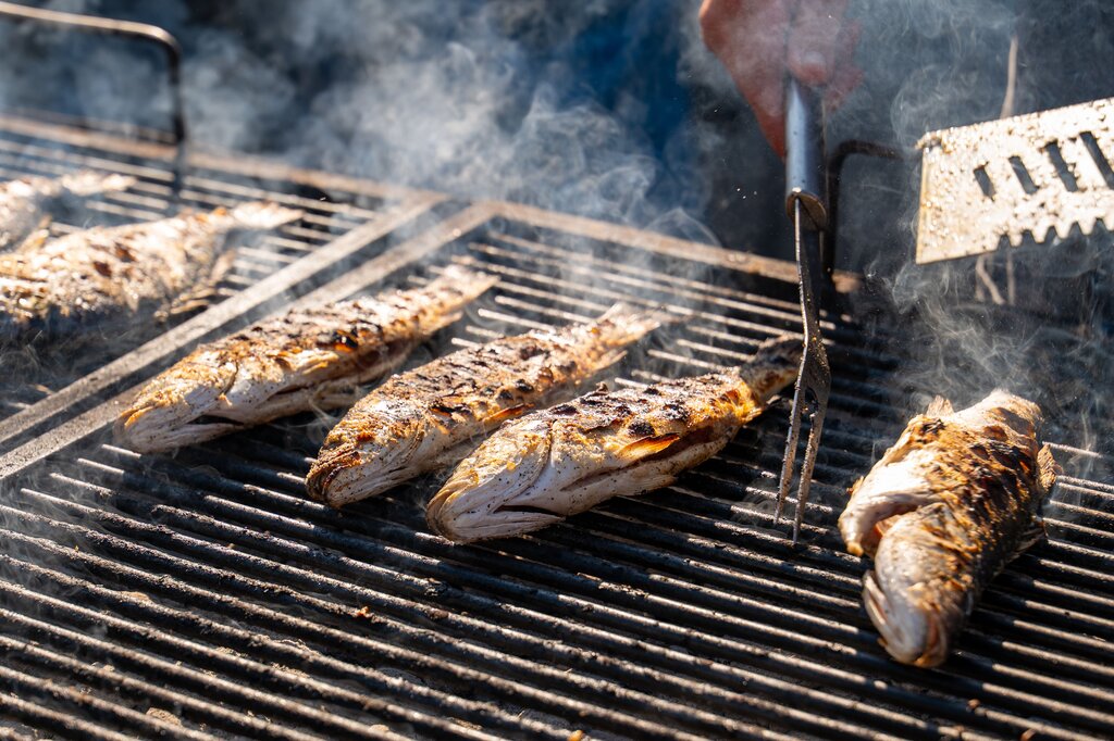 fish smoking