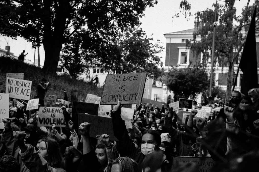 Por que son la base para proteger la dignidad no garantiza  una convivencia pacifica y no permite que cada persona viva sin miedo y abuso.