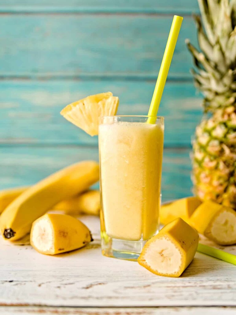 Pineapple-banana shake