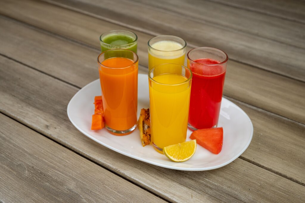 Buah dibuat menjadi jus