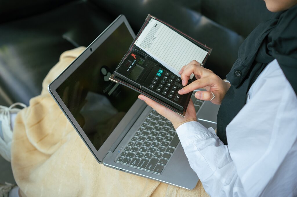 diferencia en un sofware contable y un sofware de auditoria contable 