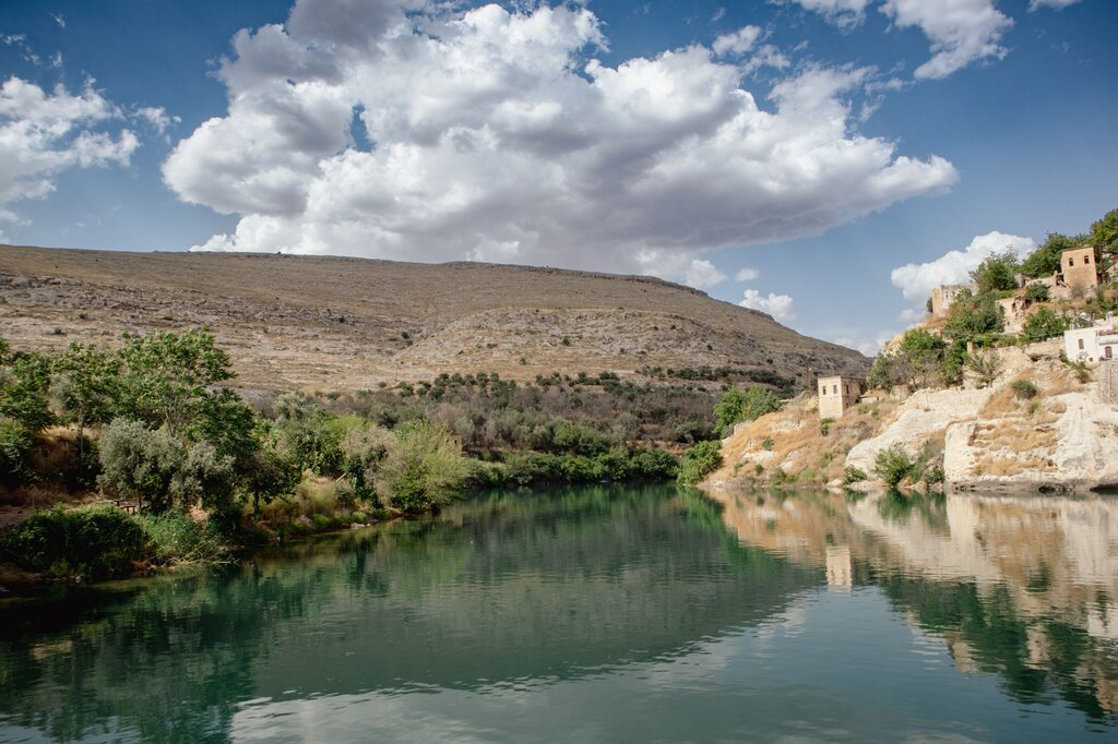 سميت بلاد العراق القديم ب... لانها تطل على السهول الفيضيه لنهري دجله والفرات