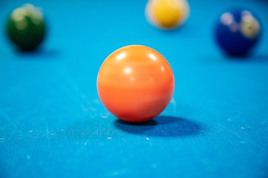 der Ball