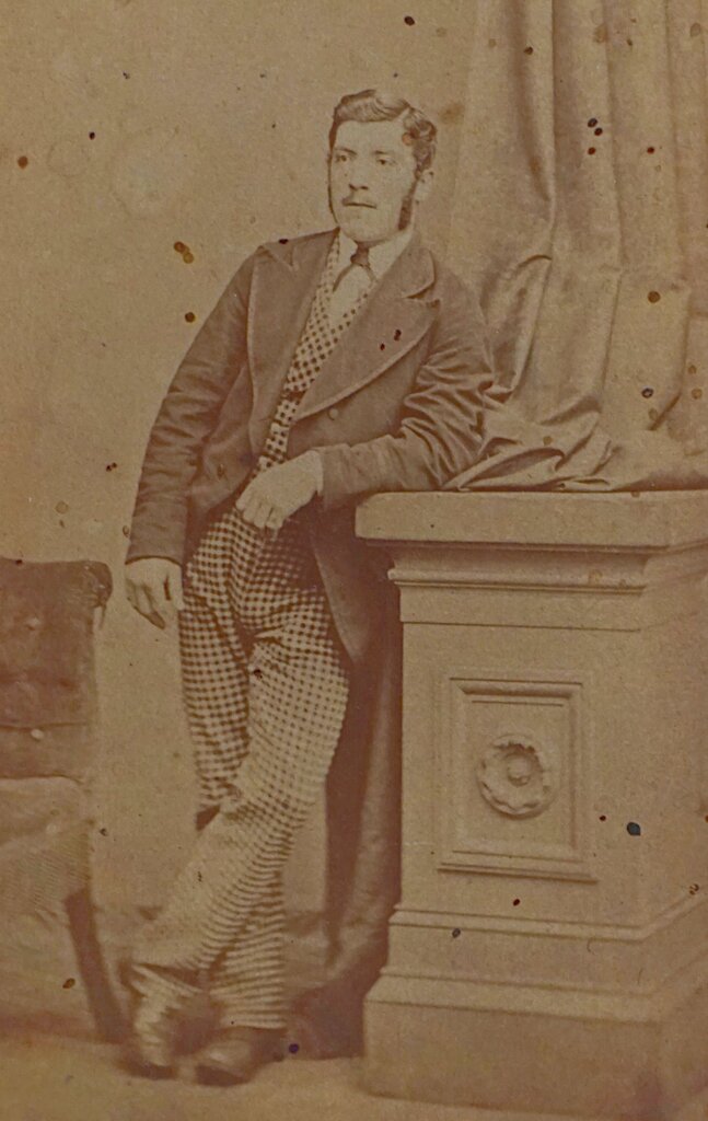 LEWIS CARROLL