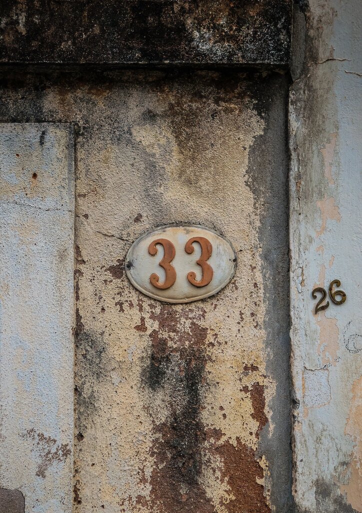 33
