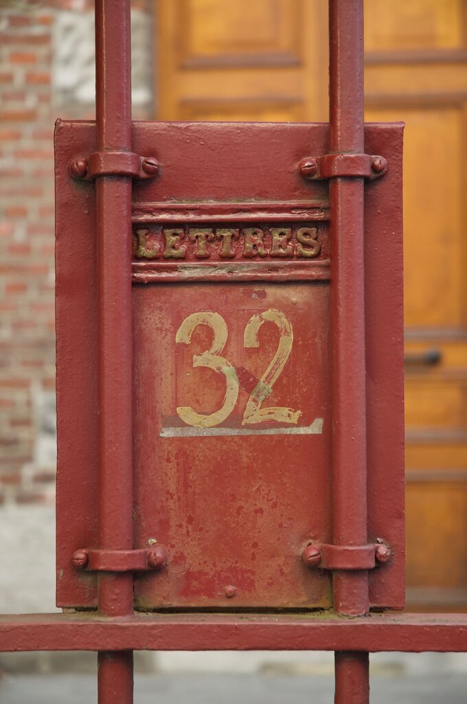 32
