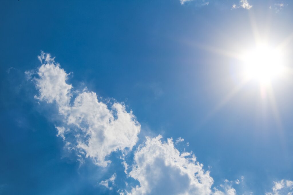 Choose the last sound: sun