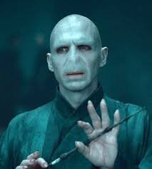 ¿Como se llama el villano de Harry Potter?