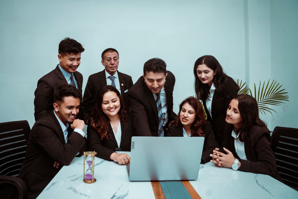 la cantidad de empleados de la empresa