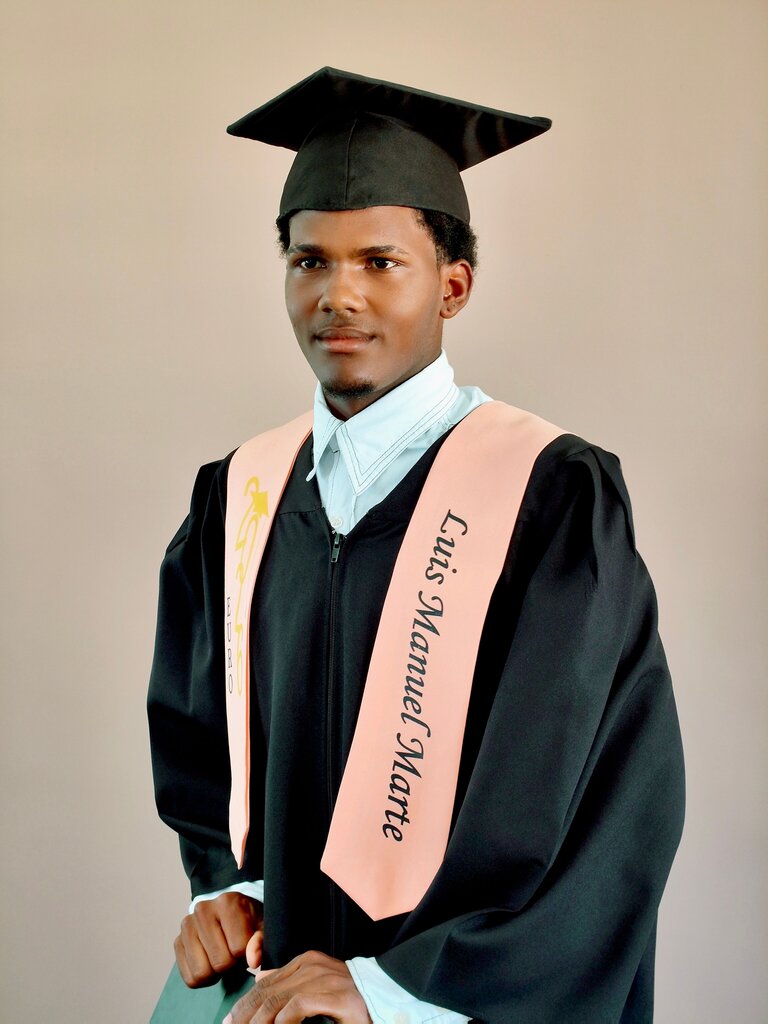 A) graduate
