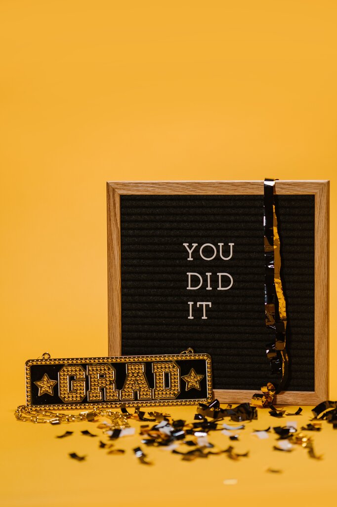 9. Where did Carlos ___ after graduation?
