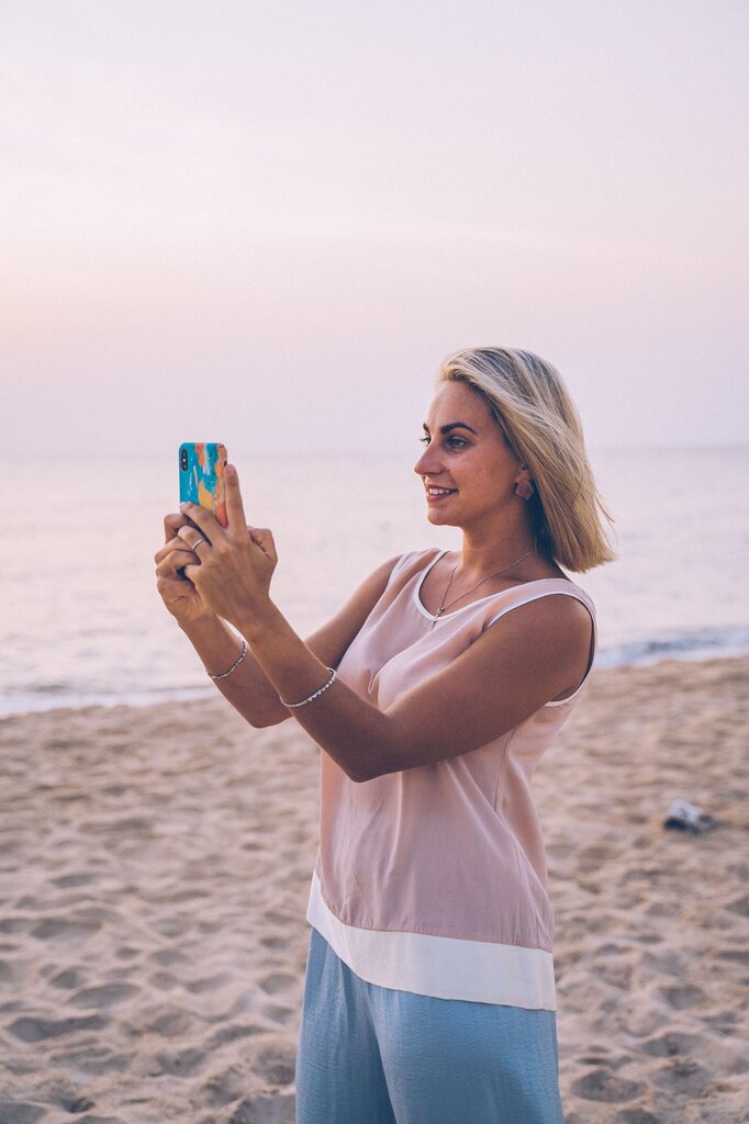 Aapka mobile model