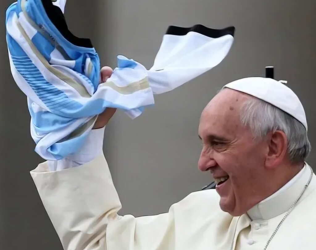 ¿Qué compañero/a banca al Papa Francisco?