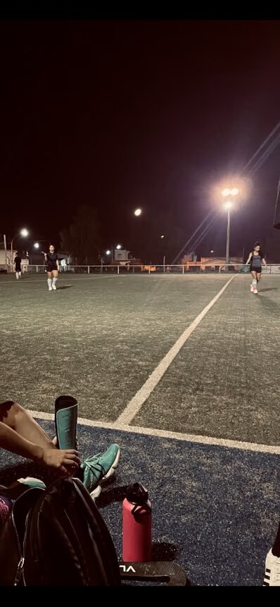 ¿Quién juega al hockey en Sportiva?