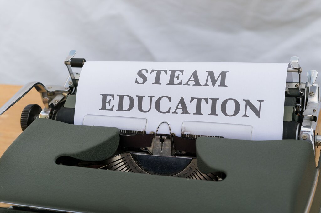 ¿Cuál fue el objetivo central de la reforma educativa de 1970–1976?