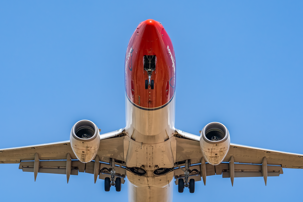 Ich nehme das Flugzeug.