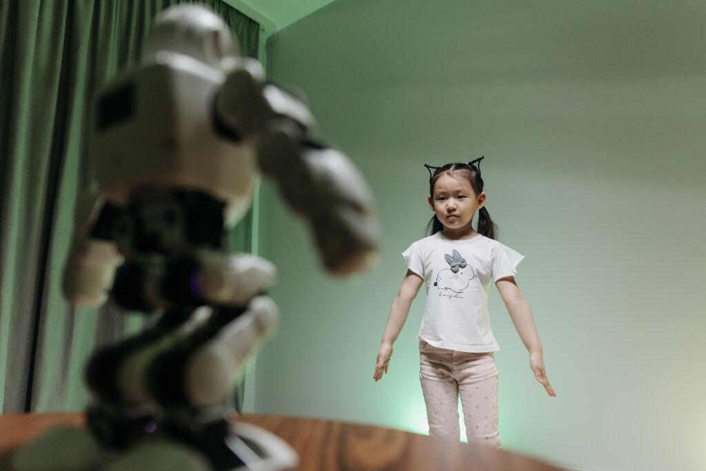 ¿Qué tipo de robot imita movimientos humanos?