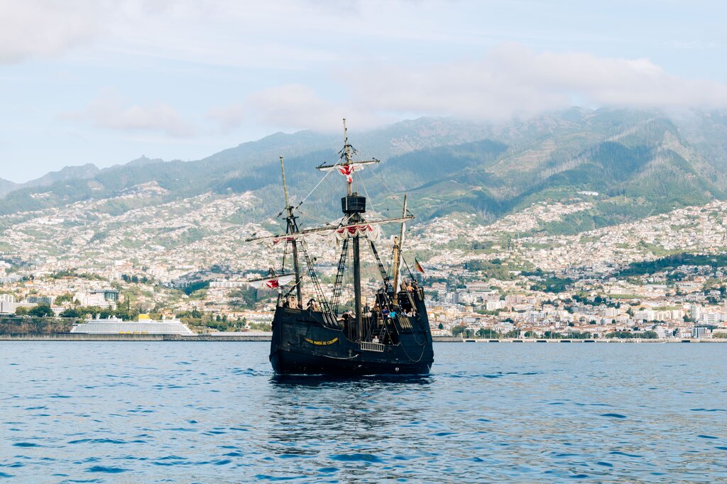 Before European voyages connected the Atlantic more extensively, did people already live in the Americas?