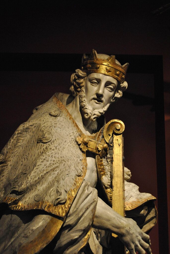 Why would a monarch or king be willing to financially support an ocean voyage?
