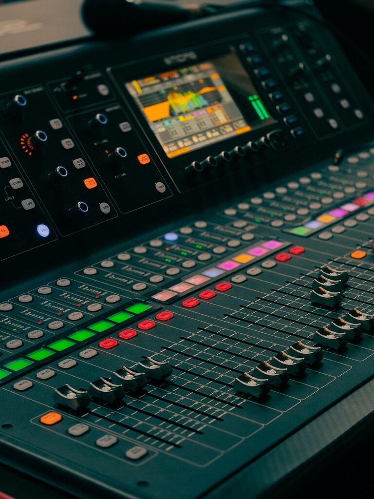 Una consola de sonido 