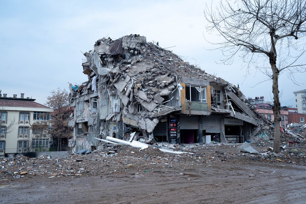 Imagen de un terremoto: ¿natural o humano?