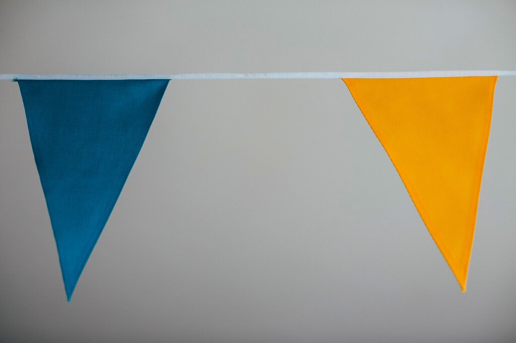 see - I - triangle - a blue.