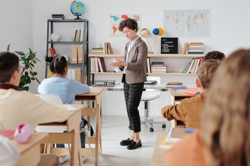 TEACHER