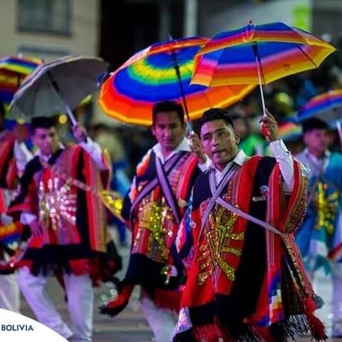 DANZA QUE REPRESENTA EL CAMINAR Y LA SABIDURÍA DE LOS CURANDEROS ANCESTRALES DEL ALTIPLANO.