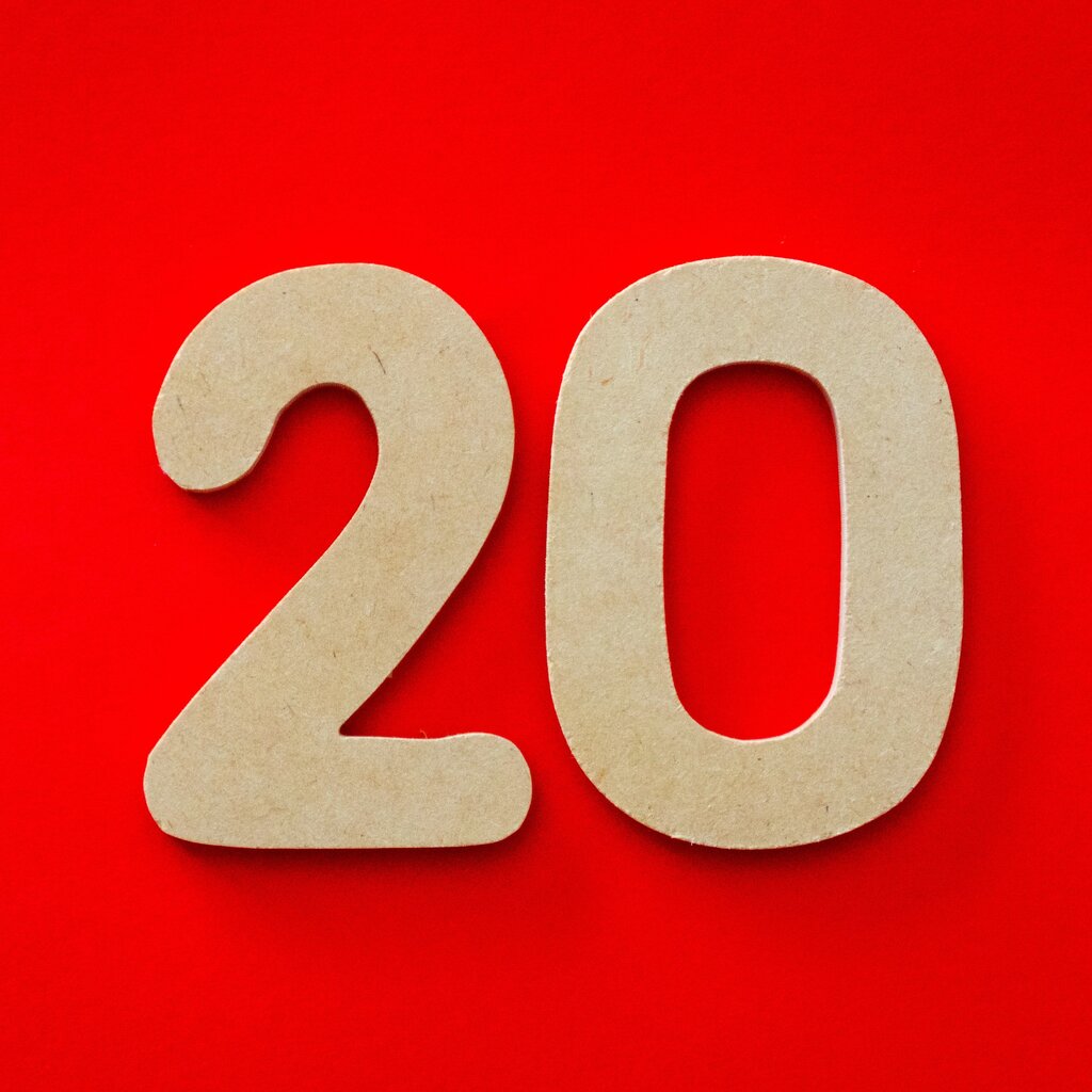 اختَر العدد الذي يساوي 20؟