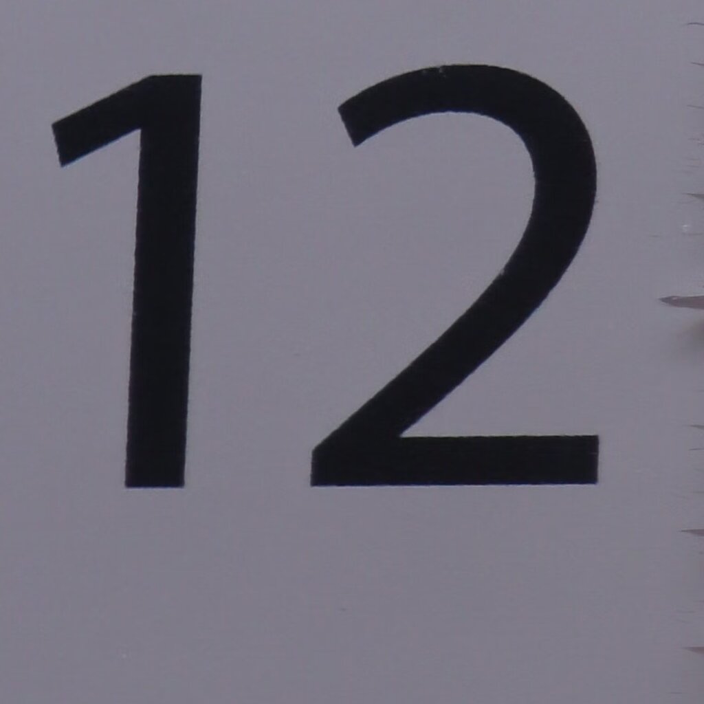 الصورة المعبرة عن 12