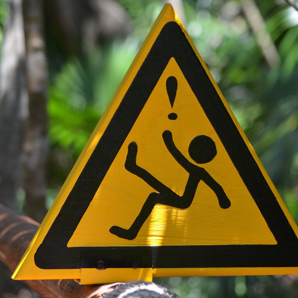 Continúa con precaución