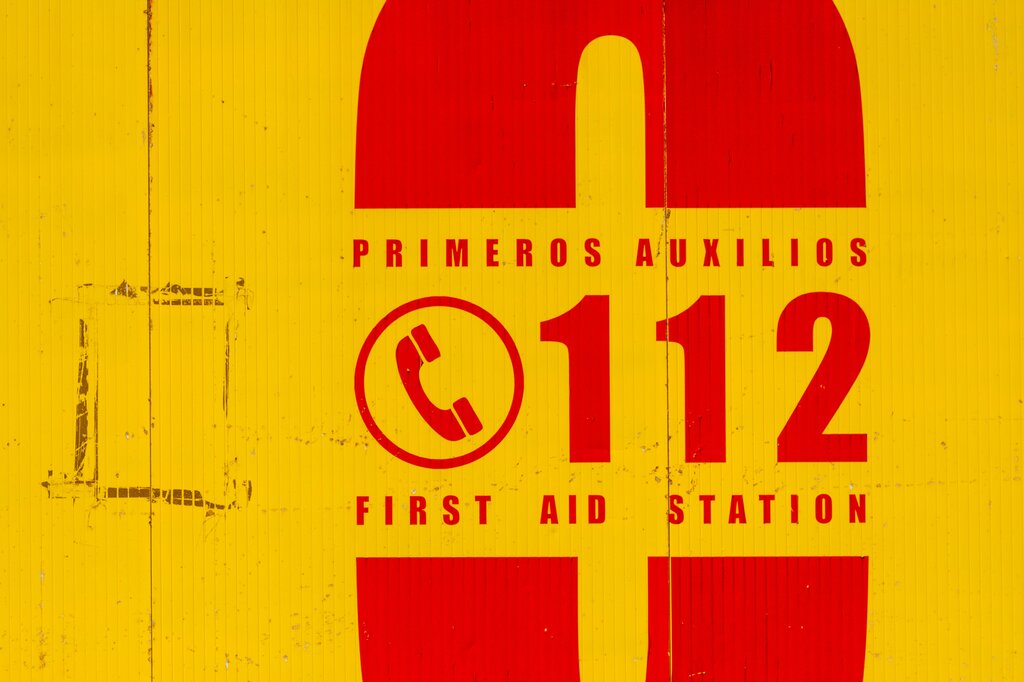 1.-Asistencia visual 
2. Transporte.
3. Información. 
4. Comunicaciones, 
5. Servicios públicos.